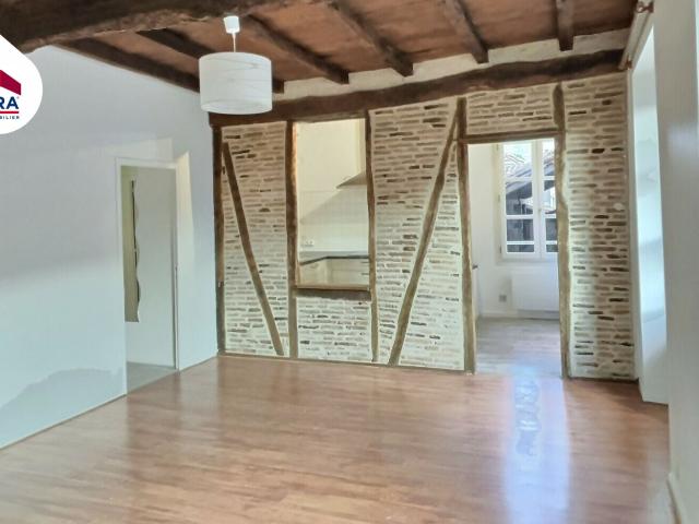 Location Appartement Rue Émile Zola, Figeac