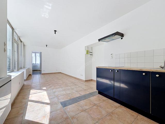 Location Appartement Rue Emile Zola, Montereau Fault Yonne