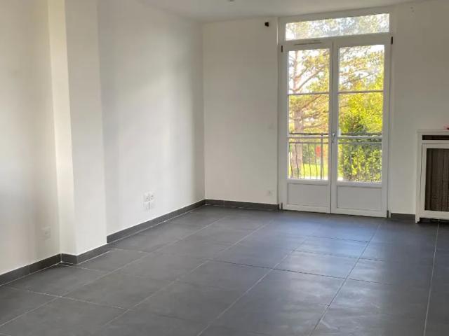 Location Appartement Rue Émile Zola, Mouroux
