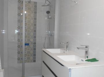 Location Appartement Rue Emmanuel Roy, Branne