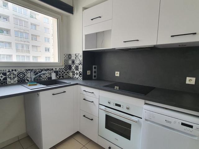 Location Appartement Rue Édouard Vaillant, Puteaux