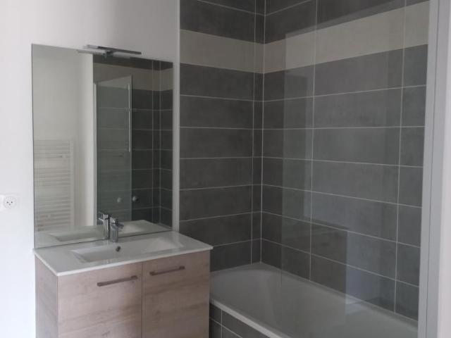 Location Appartement Rue Édouard Mosse, Marseille
