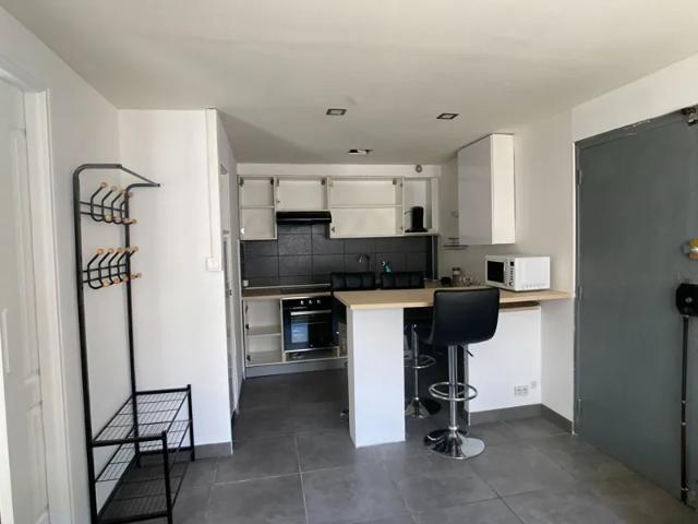 Location Appartement Rue Éloy Vincent, Nîmes