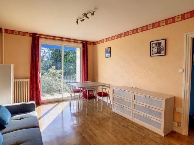 Location Appartement Rue Eloy Chapsal, Aurillac