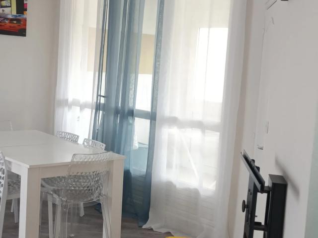 Location Appartement Rue Ernest Renan, Vénissieux