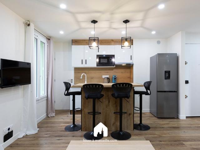 Location Appartement Rue Esquiros, Marseille