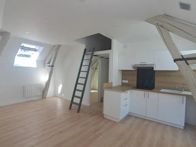 Location Appartement Rue Étienne Dinet, Héricy