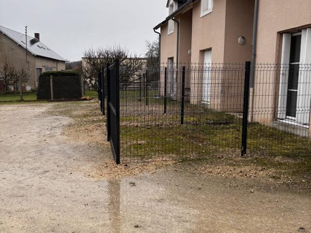 Location Appartement Rue Eugène Melchior de Vogüe, Oizon
