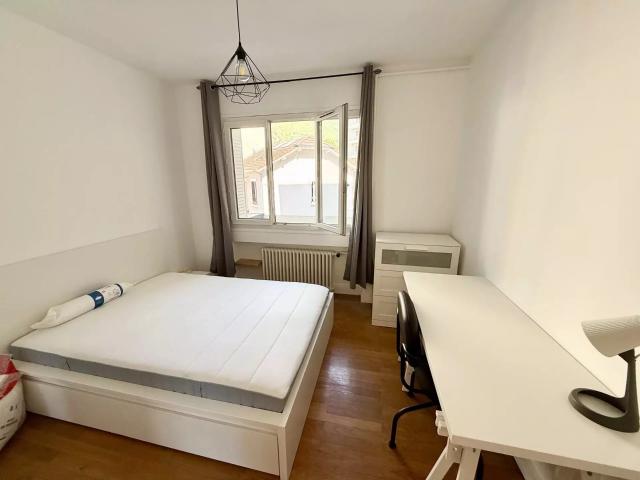 Location Appartement Rue Eugène Delacroix, Grenoble