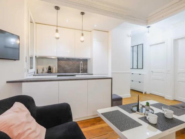 Location Appartement Rue Fourcade, Paris