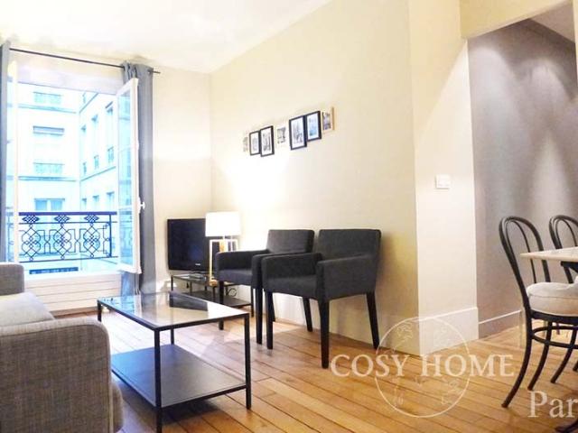 Location Appartement Rue Fabert, Paris