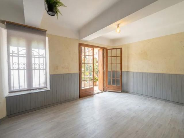 Location Appartement Rue Ferrandon, Cuers