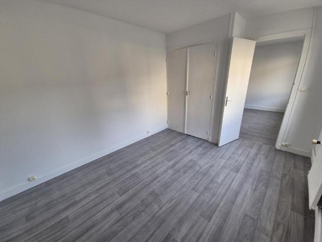 Location Appartement Rue Ferrer, Revin