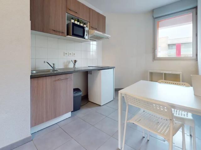 Location Appartement Rue Flora Tristan, Toulouse