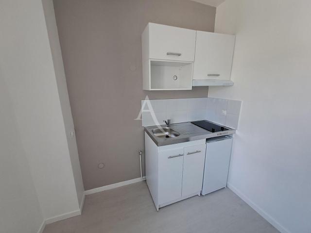 Location Appartement Rue Francis de Pressensé, Nantes
