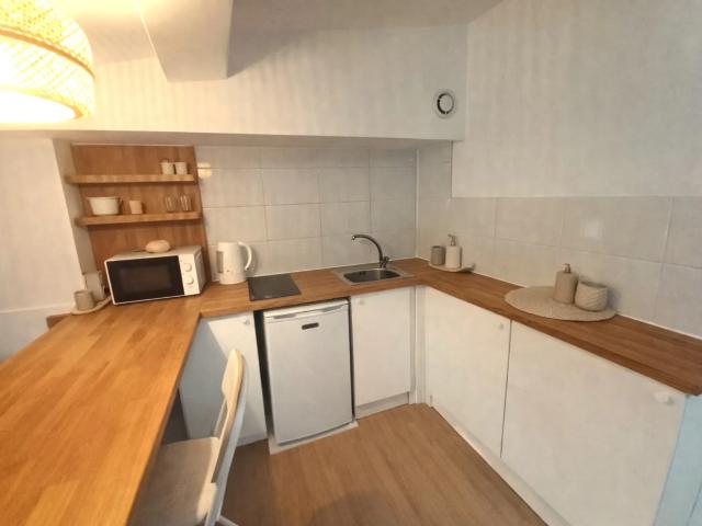 Location Appartement Rue Francis Marcero, Narbonne