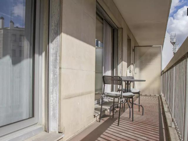 Location Appartement Rue Franquet, Paris
