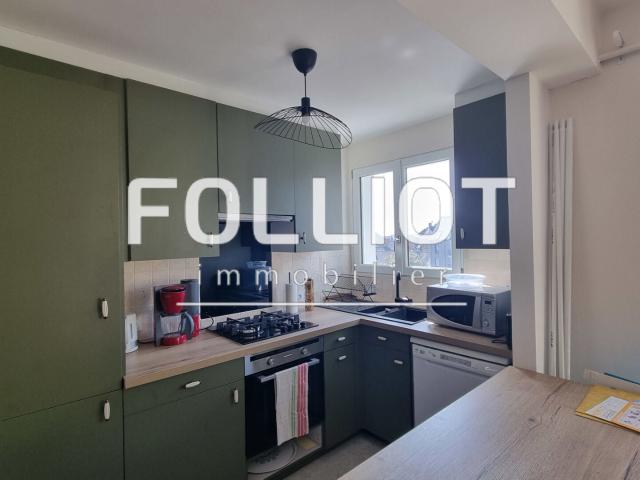 Location Appartement Rue Hoche, Fougères