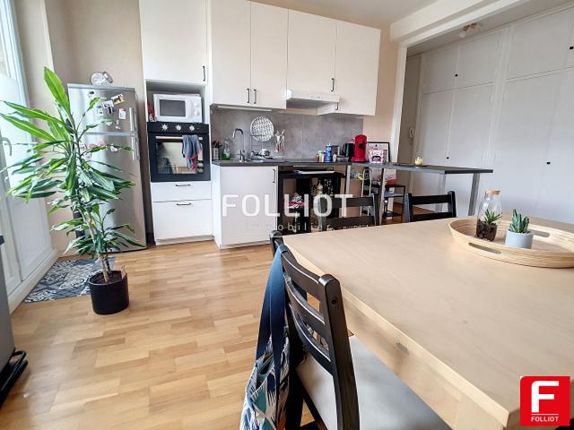Location Appartement Rue Hoche, Fougères