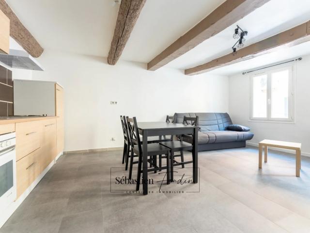 Location Appartement Rue Hoche, Le Beausset