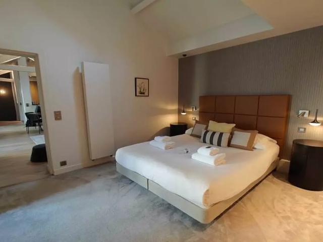 Location Appartement Rue Hautefeuille, Paris