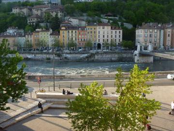 Location Appartement Rue Hébert, Grenoble