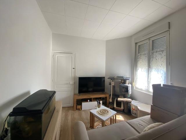 Location Appartement Rue Henri Barbusse, Reims