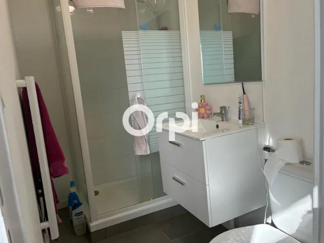 Location Appartement Rue Henri Ghesquière, Lille