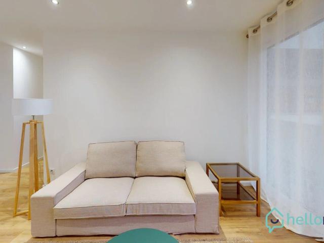 Location Appartement Rue Henri Jadart, Reims