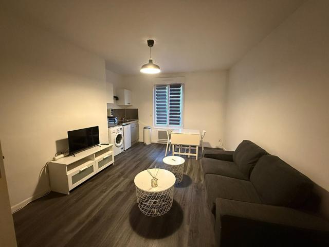 Location Appartement Rue Henri Martin, Épernay