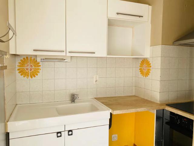 Location Appartement Rue Henri Silvy, Pertuis