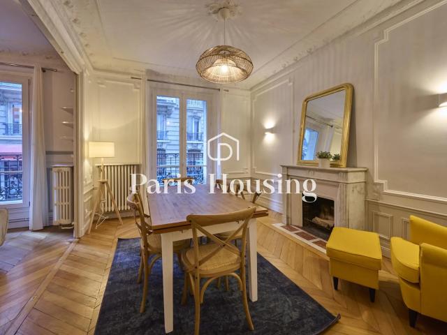 Location Appartement Rue Hermel, Paris