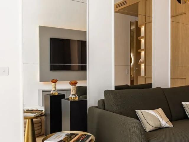 Location Appartement Rue Jouffroy d'Abbans, Paris