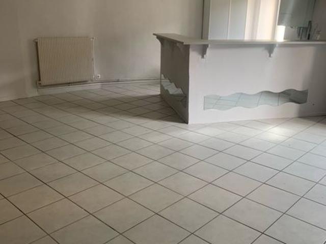 Location Appartement Rue Joannes Mollon, Feurs