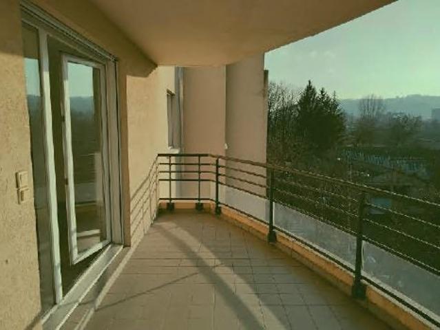Location Appartement Avenue des Frères Lumière, Bourgoin Jallieu
