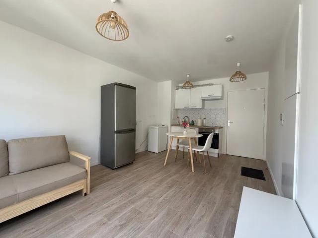 Location Appartement Rue Christophe de Saulx, Montlhéry