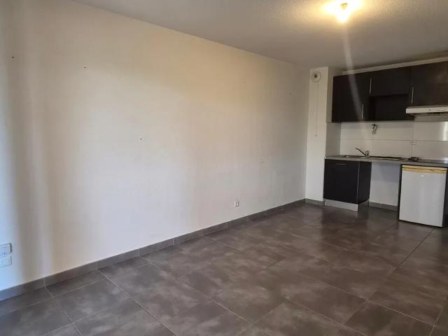 Location Appartement Rue Jacques Villeret, Sauvian