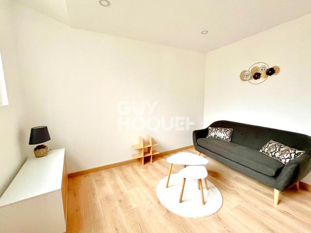 Location Appartement Rue Jacques Amblard, Le Passage