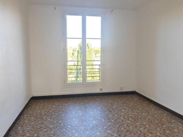 Location Appartement Rue Jacques Brives, Montpellier
