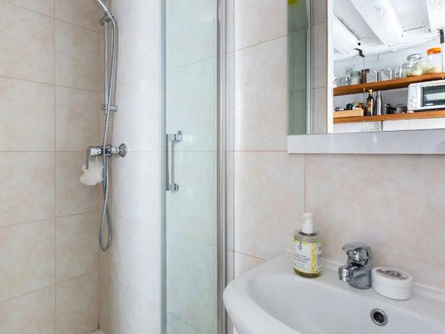 Location Appartement Rue Jacques Cœur, Paris