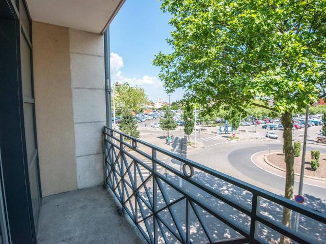 Location Appartement Rue Jacques Prévert, Saint Denis lès Bourg
