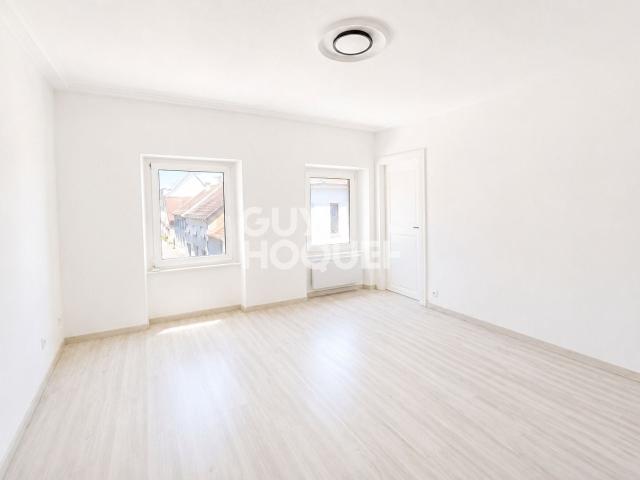 Location Appartement Rue James Barbier, Cernay