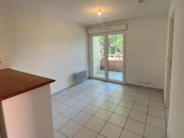 Location Appartement Rue Jasmin, Bias