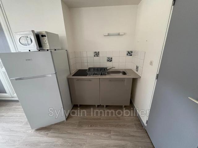 Location Appartement Rue Jean Touchard, Songeons