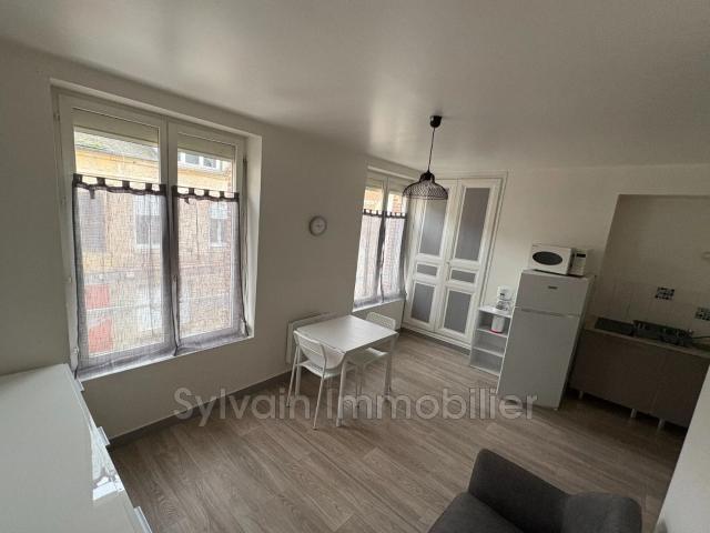 Location Appartement Rue Jean Touchard, Songeons