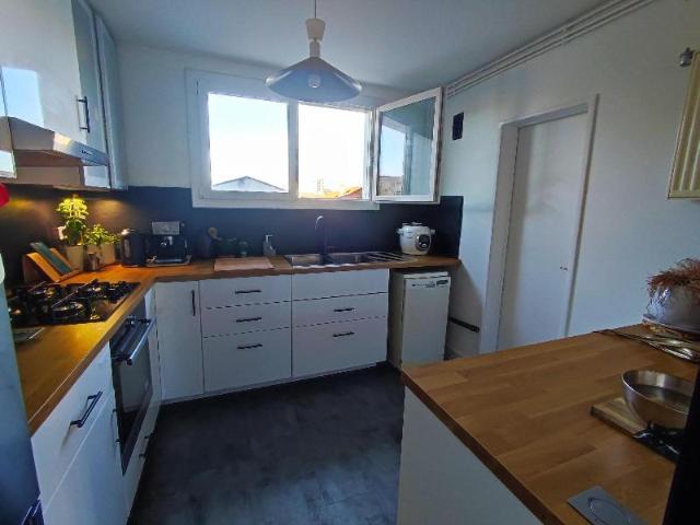 Location Appartement Rue Jean Zubieta, Talence