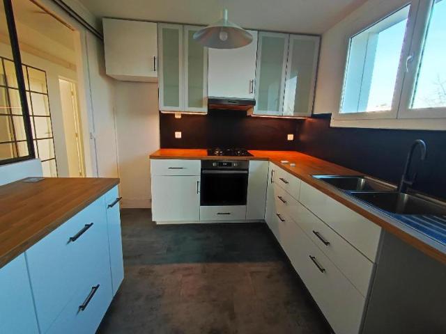 Location Appartement Rue Jean Zubieta, Talence