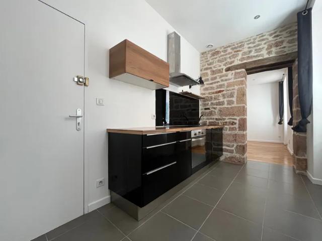 Location Appartement Rue Jean Baptiste Ferret, Mâcon