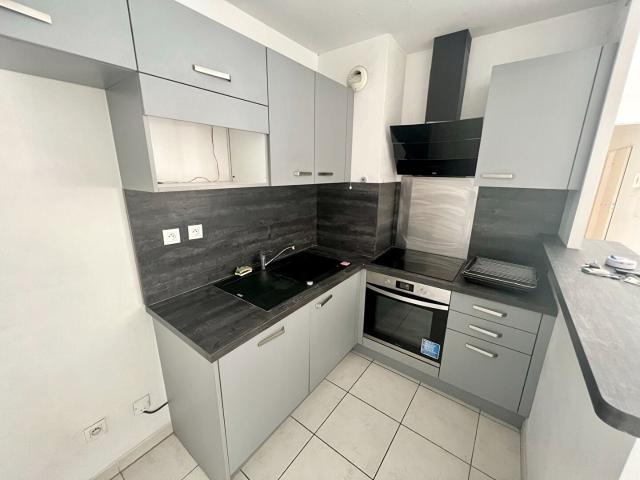 Location Appartement Rue Jean Baptiste Reboul, Marseille
