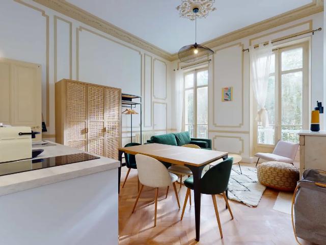 Location Appartement Rue Jean de Bernardy, Marseille